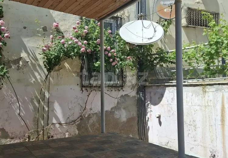 3 otaqlı mənzil , Bakı