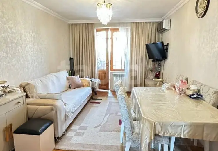 3 otaqlı mənzil , Bakı