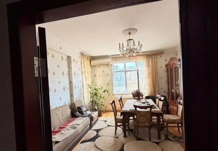 3 otaqlı mənzil , Bakı