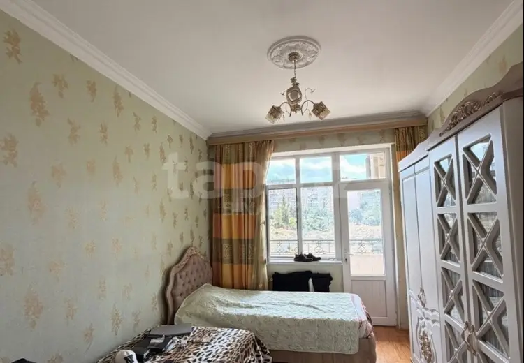 3 otaqlı mənzil , Bakı