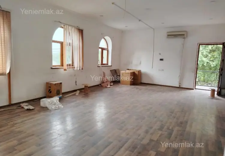 95 m² Obyekt / Ofis Satılır, Qazax