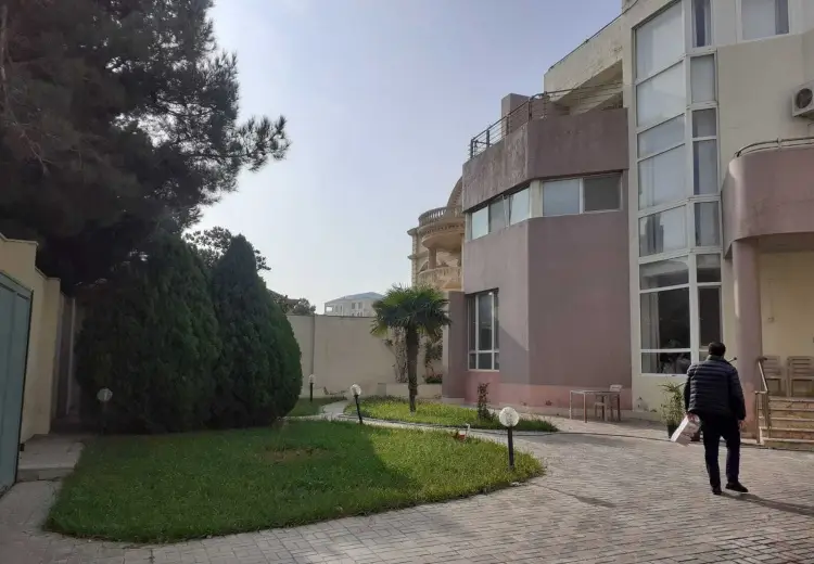 10 otaqlı mənzil Satılır, Badamdar qəs., Səbail, Bakı