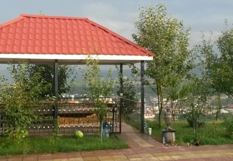 5 otaqlı mənzil Satılır, Quba