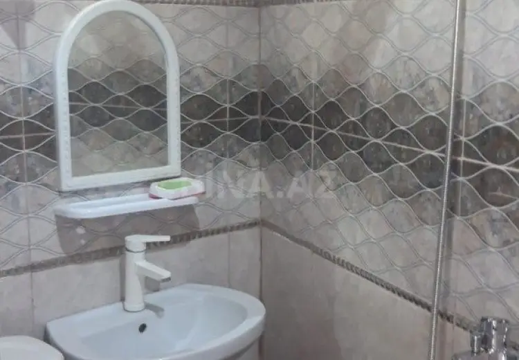 5 otaqlı mənzil Satılır, Quba