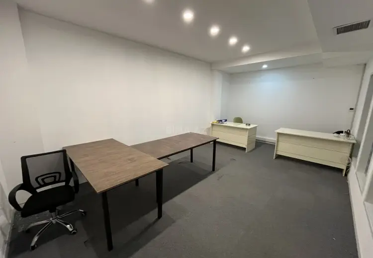 25 m² Obyekt / Ofis Kirayə (aylıq), Nərimanov, Bakı