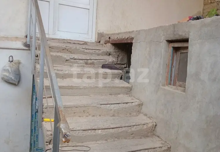 4 otaqlı mənzil , Bakı