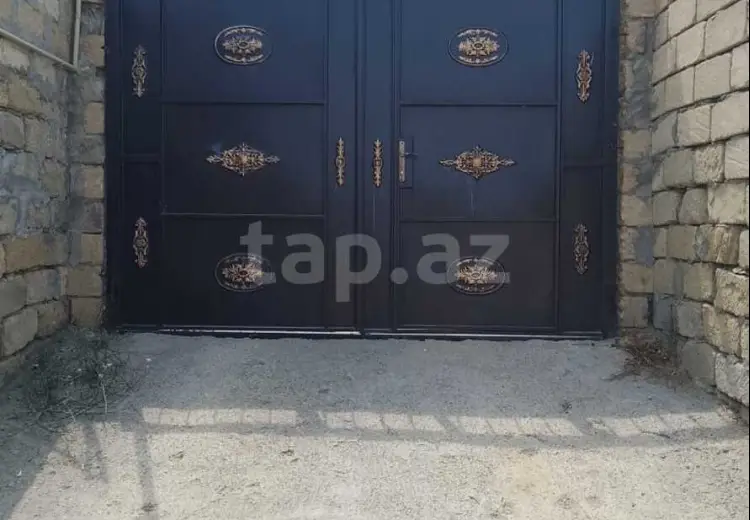 8 otaqlı mənzil , Bakı