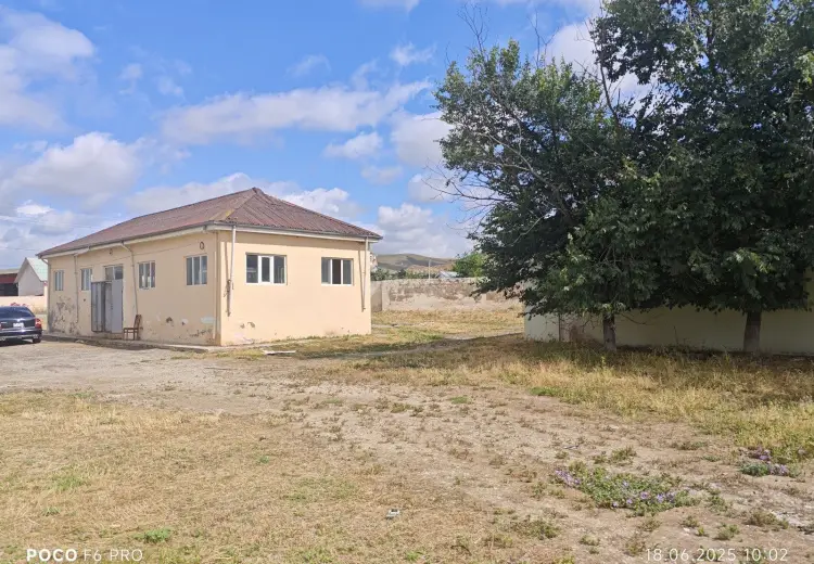 1930 m² Obyekt / Ofis Satılır, Qobustan şəh., Qobustan