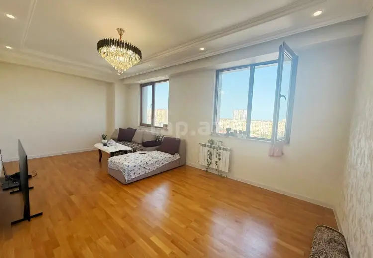 3 otaqlı mənzil , Bakı