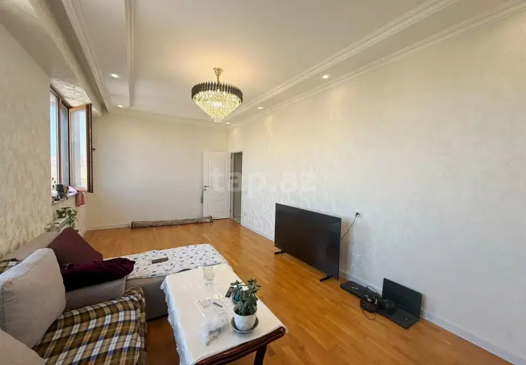 3 otaqlı mənzil , Bakı
