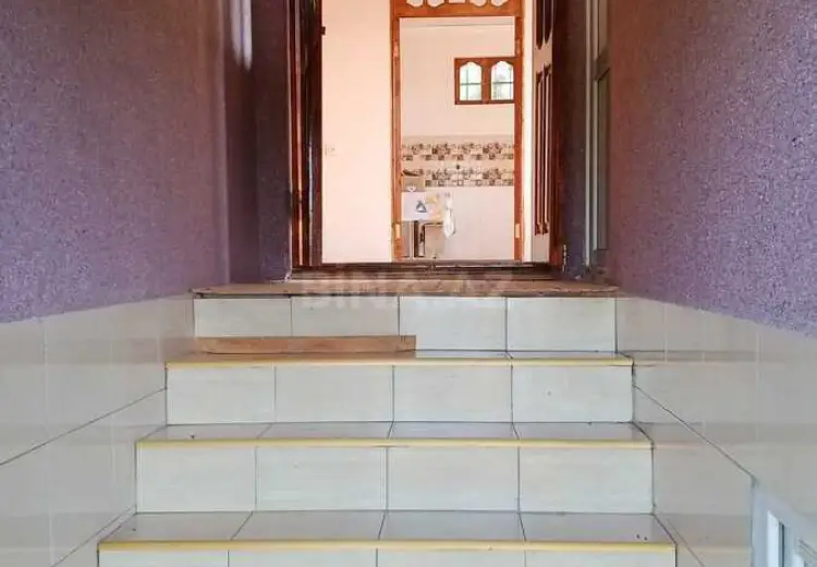 6 otaqlı mənzil Satılır, Ağdaş