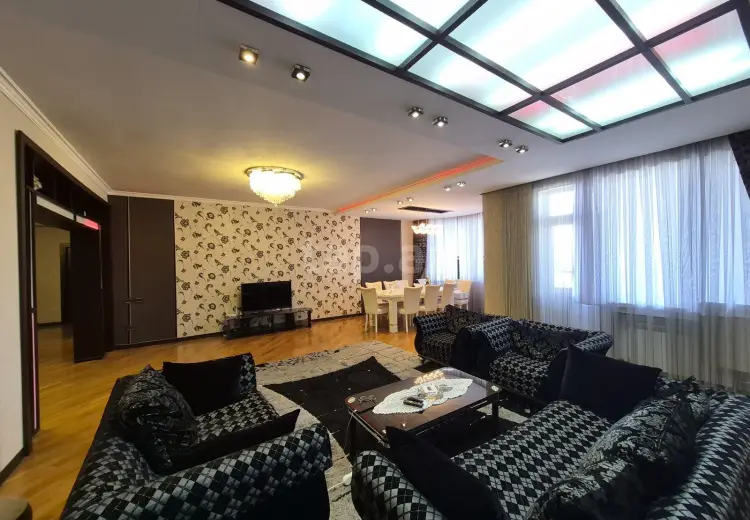 5 otaqlı mənzil , Bakı