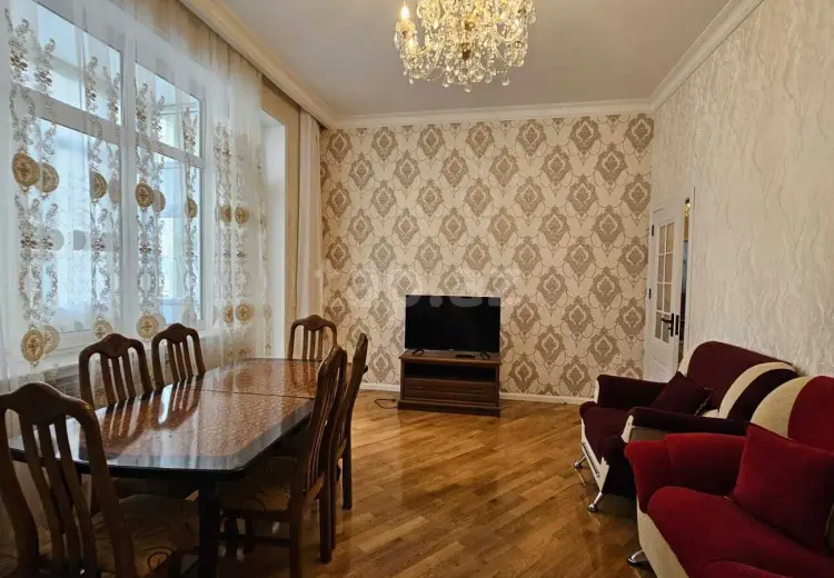 3 otaqlı mənzil , Bakı