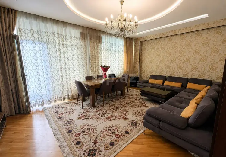 3 otaqlı mənzil , Bakı