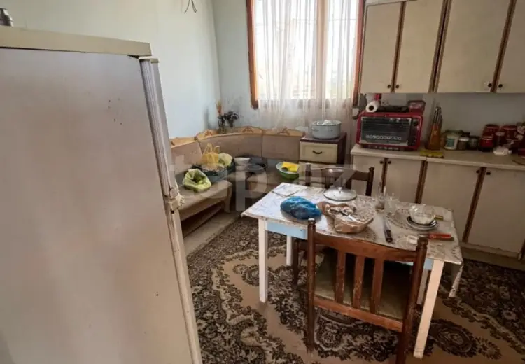 4 otaqlı mənzil , Bakı