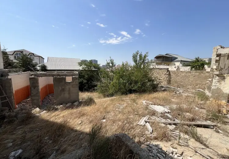 5.3 sot Torpaq Satılır, Səbail, Bakı