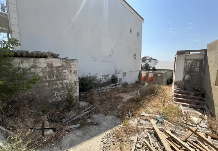 5.3 sot Torpaq Satılır, Səbail, Bakı