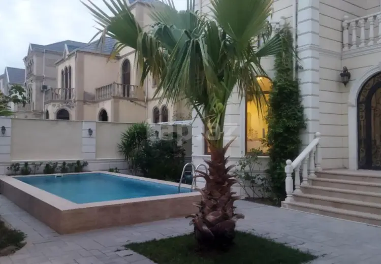 7 otaqlı mənzil , Xırdalan