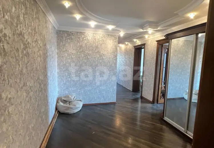 7 otaqlı mənzil , Xırdalan