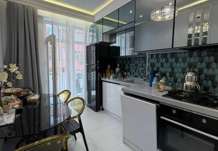 3 otaqlı mənzil Satılır, Yeni Yasamal qəs., Yasamal, Bakı