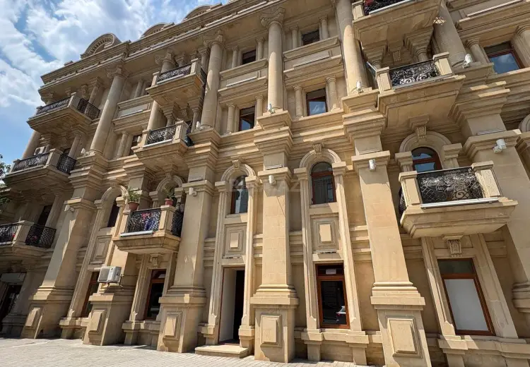 75 m² Obyekt / Ofis Kirayə (aylıq), Bayıl qəs., Səbail, Bakı