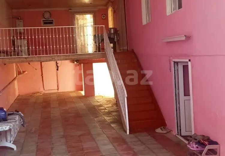 7 otaqlı mənzil , Bakı