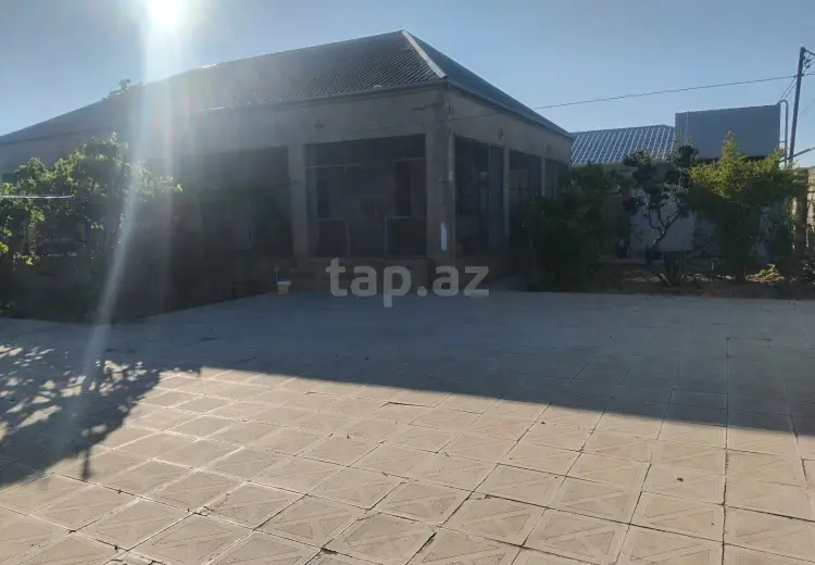 4 otaqlı mənzil , Bakı
