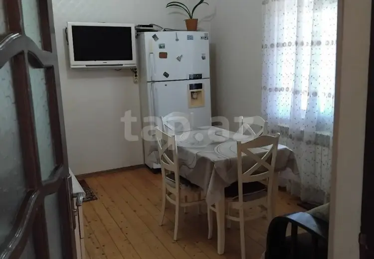 4 otaqlı mənzil , Bakı