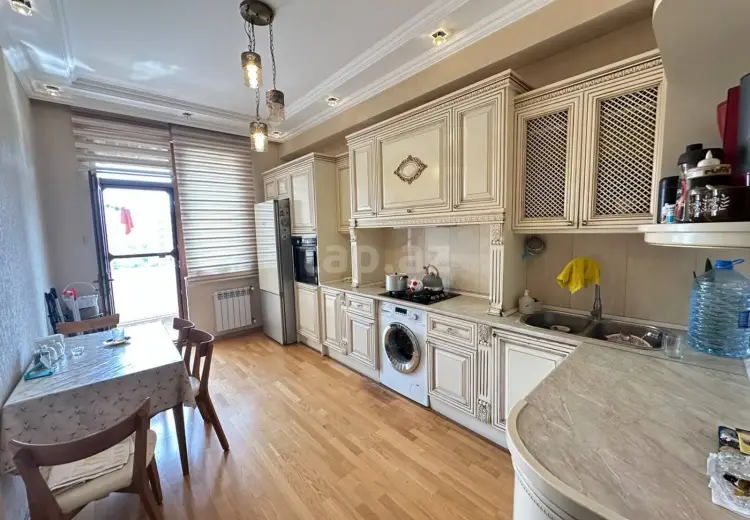 3 otaqlı mənzil , Bakı