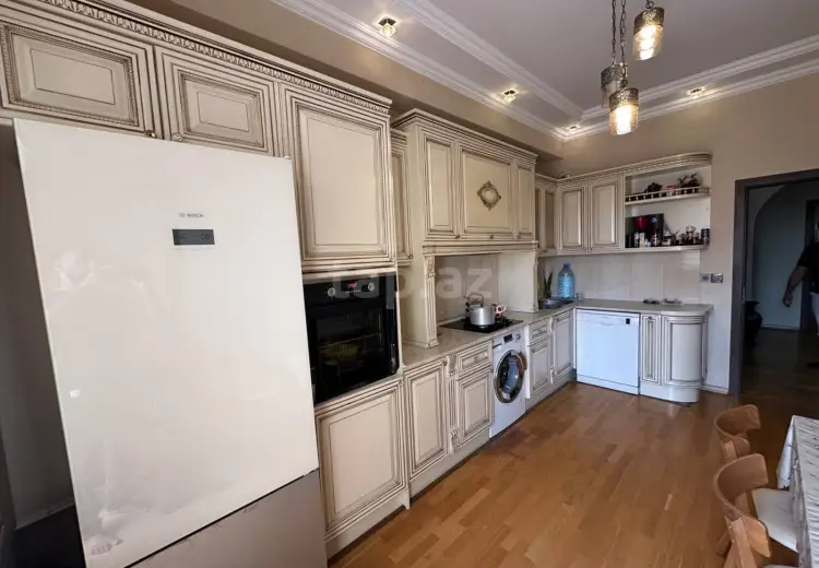 3 otaqlı mənzil , Bakı