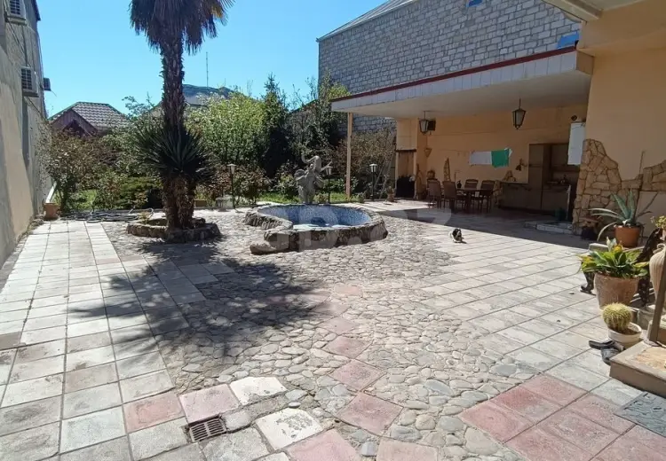 4 otaqlı mənzil , Gəncə