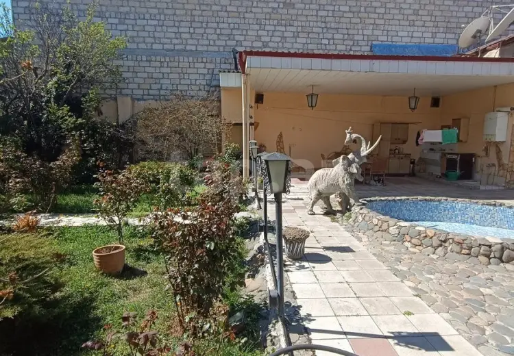 4 otaqlı mənzil , Gəncə