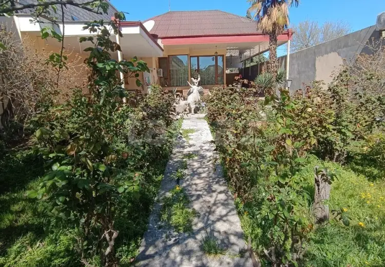 4 otaqlı mənzil , Gəncə