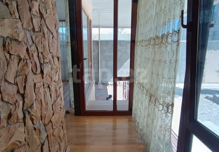 4 otaqlı mənzil , Gəncə