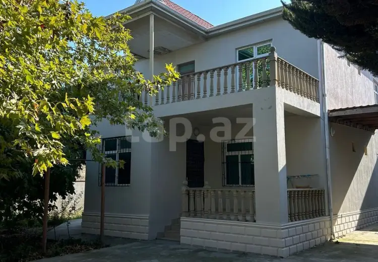 6 otaqlı mənzil , Bakı
