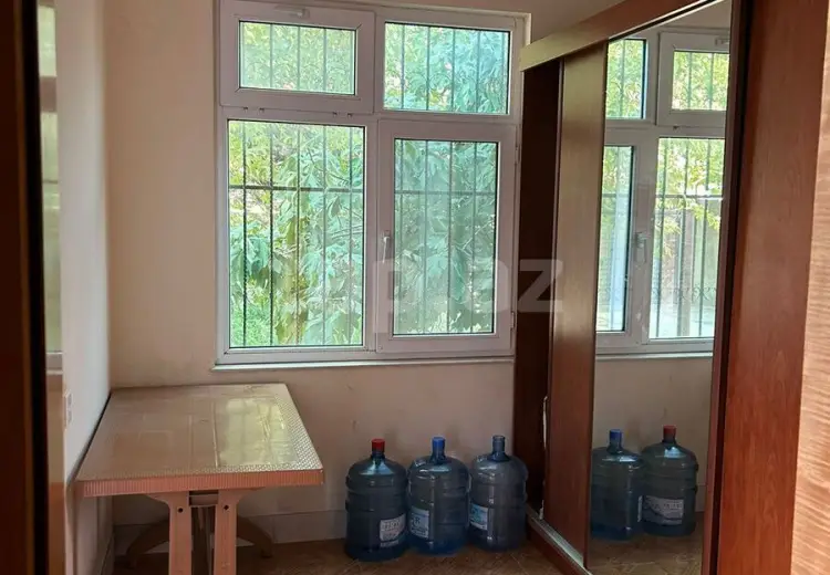 6 otaqlı mənzil , Bakı
