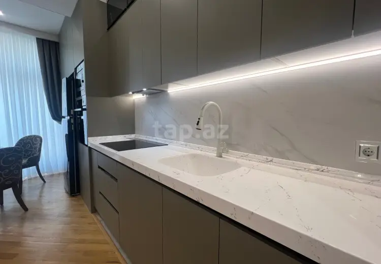 3 otaqlı mənzil , Bakı