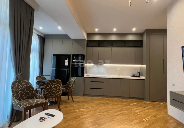 3 otaqlı mənzil , Bakı