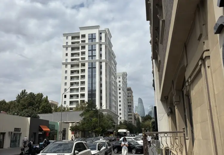 150 m² Obyekt / Ofis Kirayə (aylıq), Bayıl qəs., Səbail, Bakı