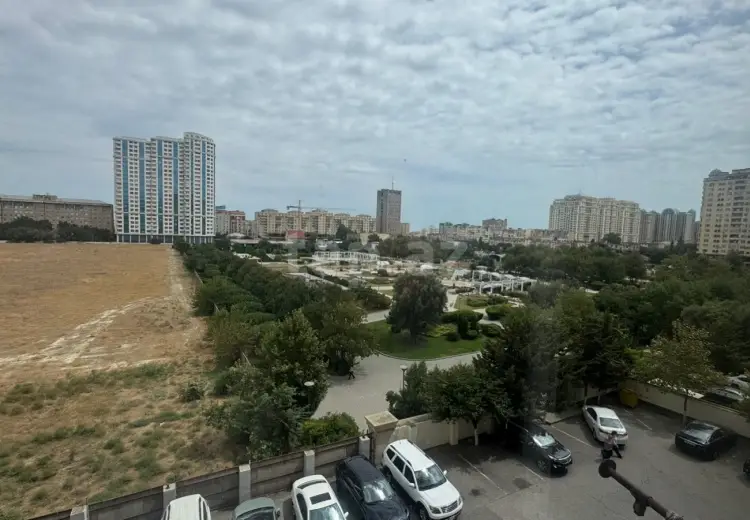 3 otaqlı mənzil , Bakı