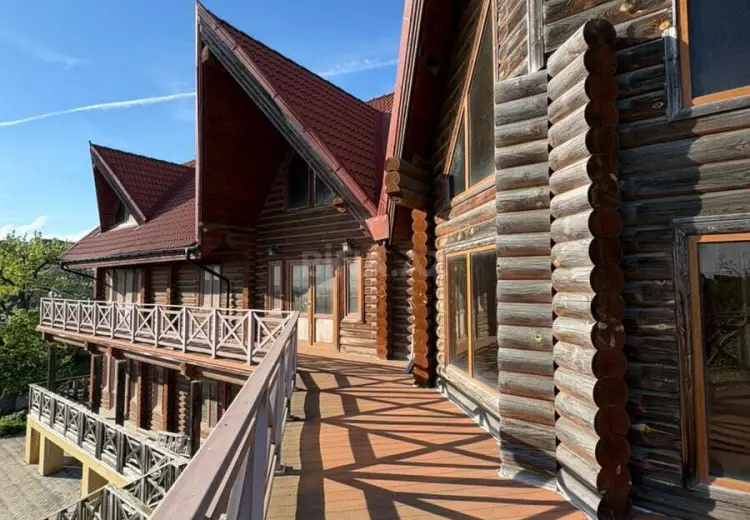 12 otaqlı mənzil Satılır, Şamaxı