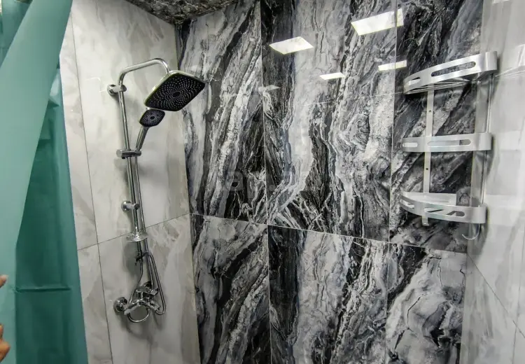 900 AZN - 4 otaqlı mənzil Kirayə (aylıq), Bakı