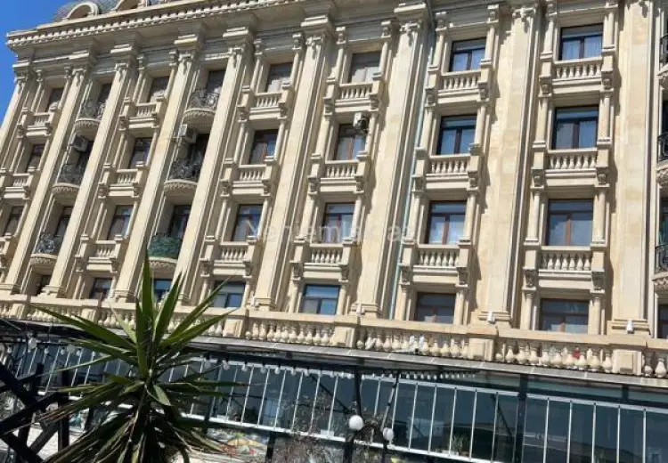 3 otaqlı mənzil Satılır, Bayıl qəs., Səbail, Bakı