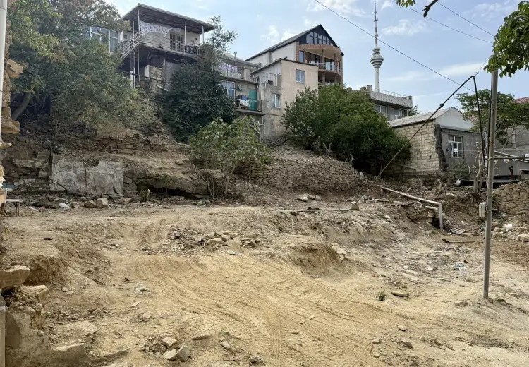5.5 sot Torpaq Satılır, Bayıl qəs., Səbail, Bakı