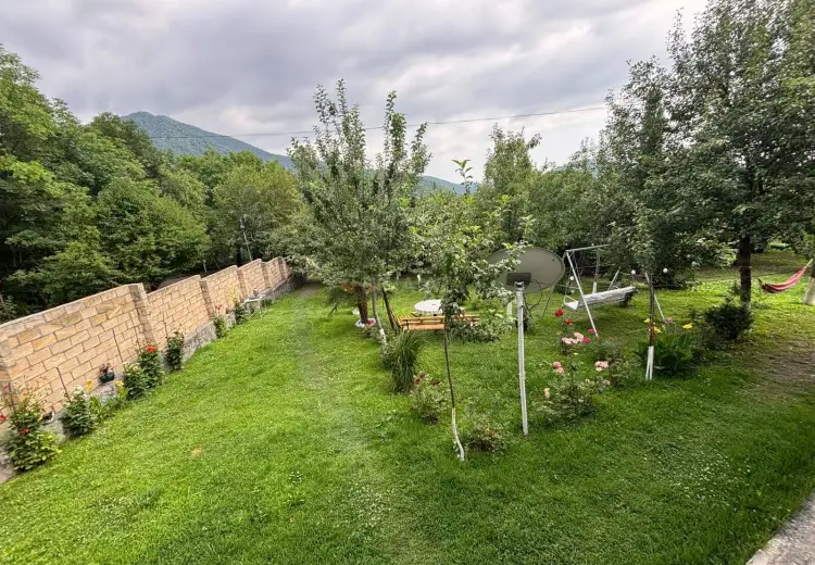 5 otaqlı mənzil Kirayə (günlük), Qax