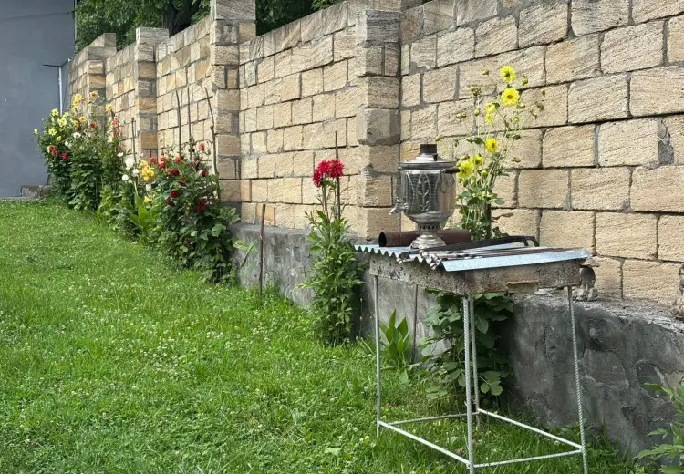 5 otaqlı mənzil Kirayə (günlük), Qax