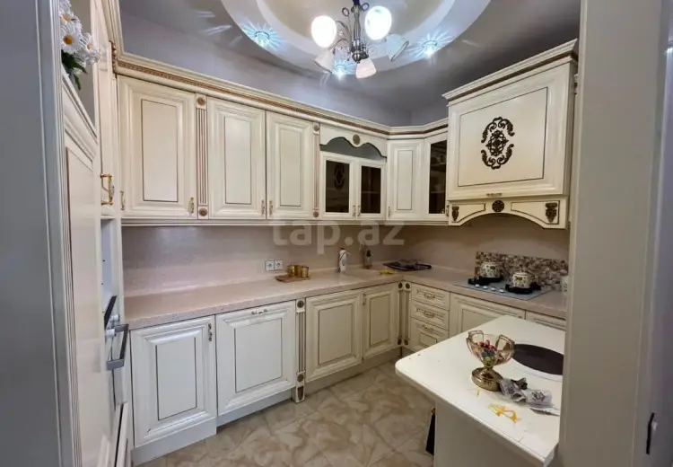 3 otaqlı mənzil , Bakı