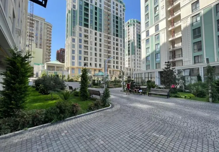 3 otaqlı mənzil , Bakı