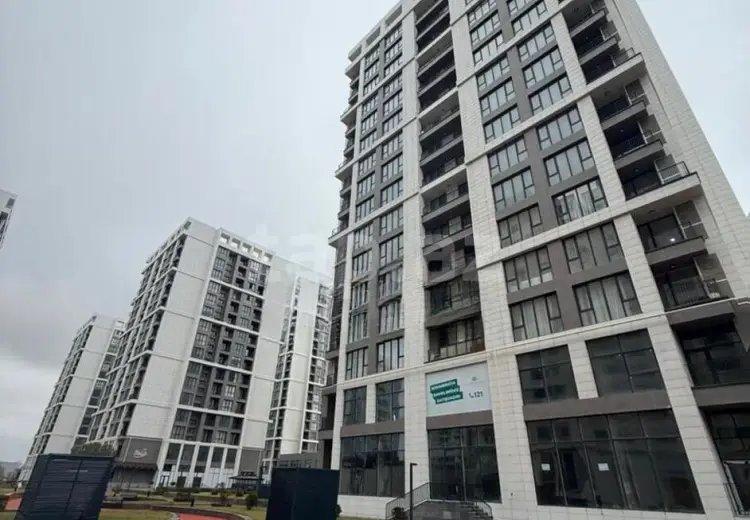 4 otaqlı mənzil , Bakı