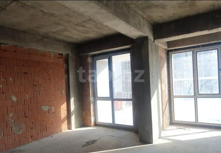 4 otaqlı mənzil , Bakı